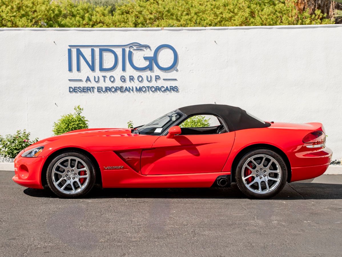 2004 Dodge Viper SRT10