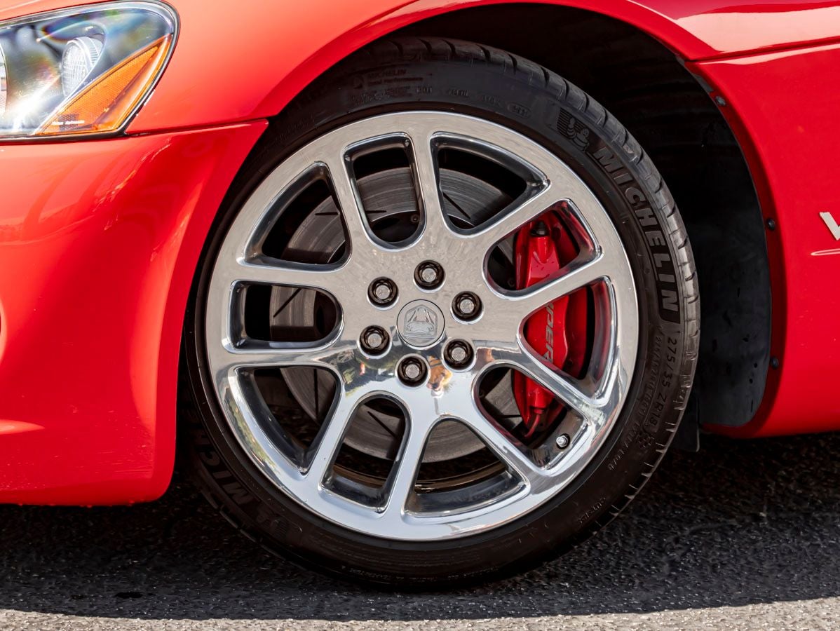 2004 Dodge Viper SRT10