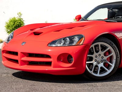 2004 Dodge Viper SRT10