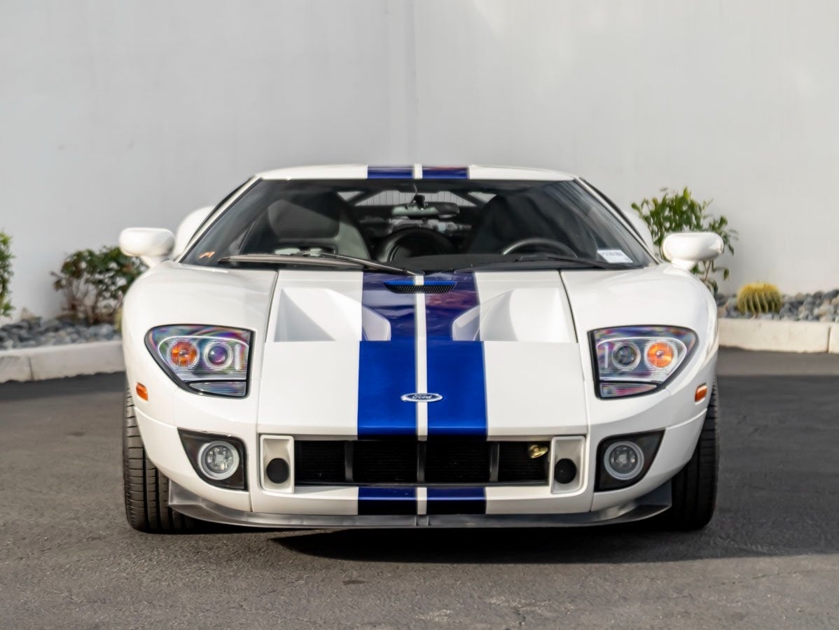 2005 Ford GT Base