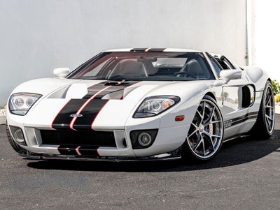 2005 Ford GT Base
