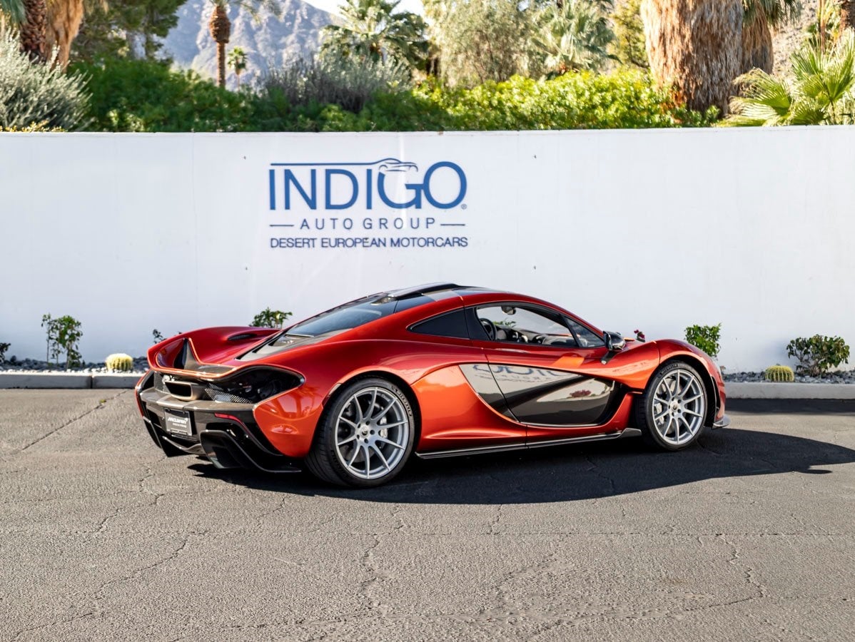 2015 McLaren P1 Base