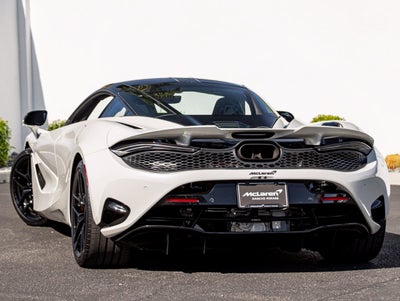 2025 McLaren 750S Base