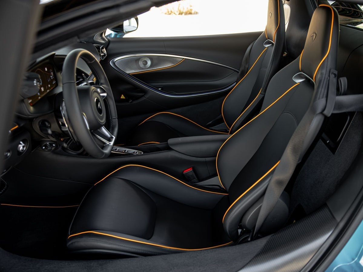 2025 McLaren Artura Spider