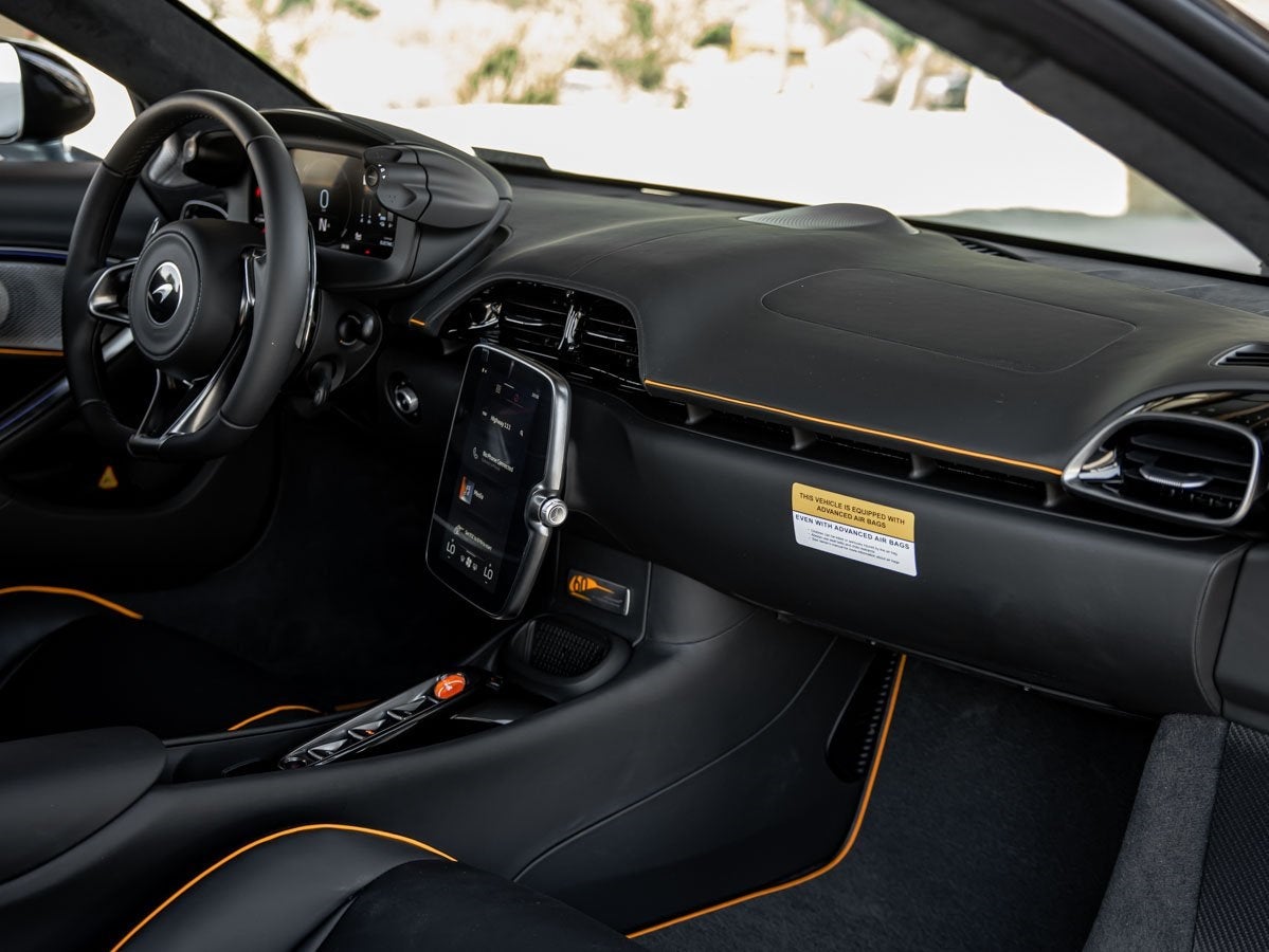 2025 McLaren Artura Spider