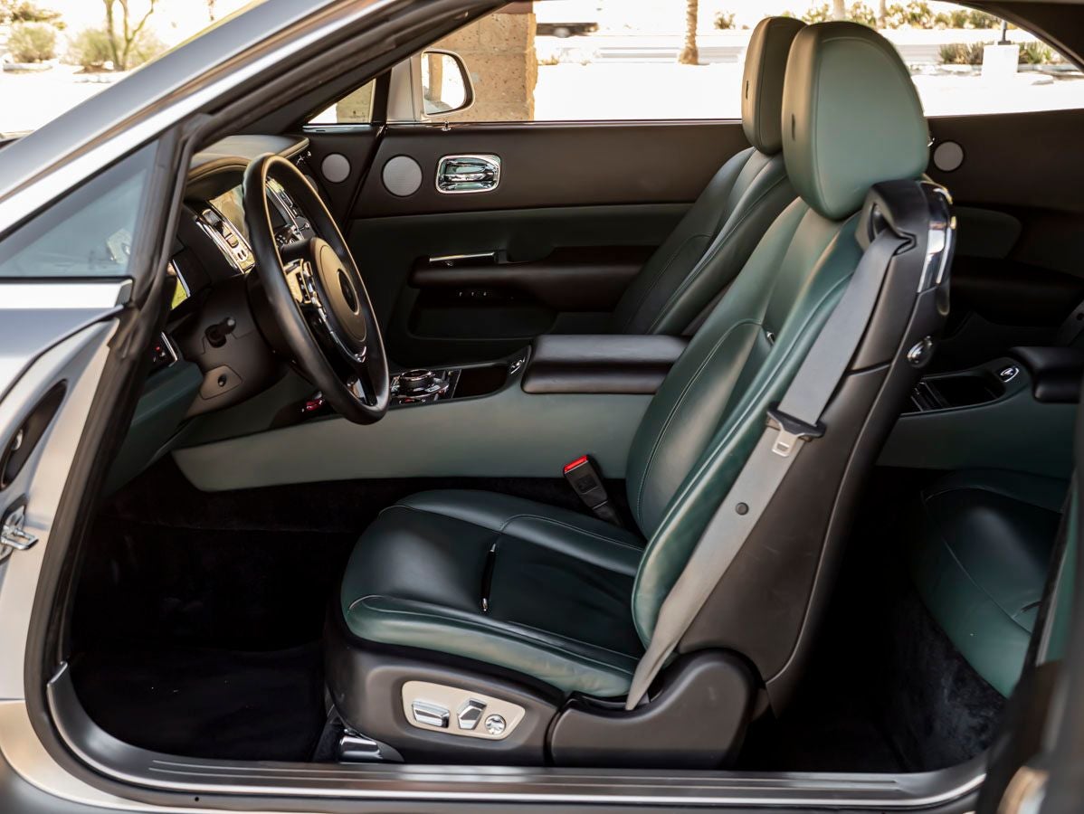 2016 Rolls-Royce Dawn Base
