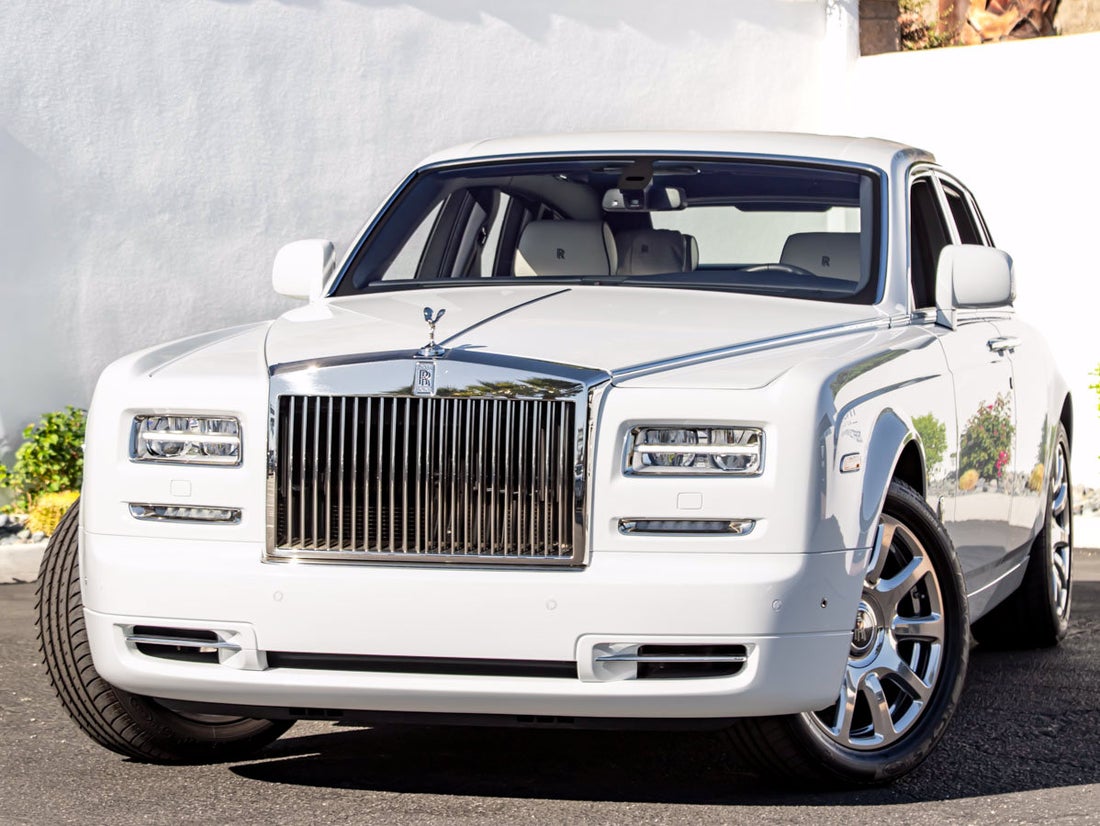 2016 Rolls-Royce Phantom — photo 1 of 46