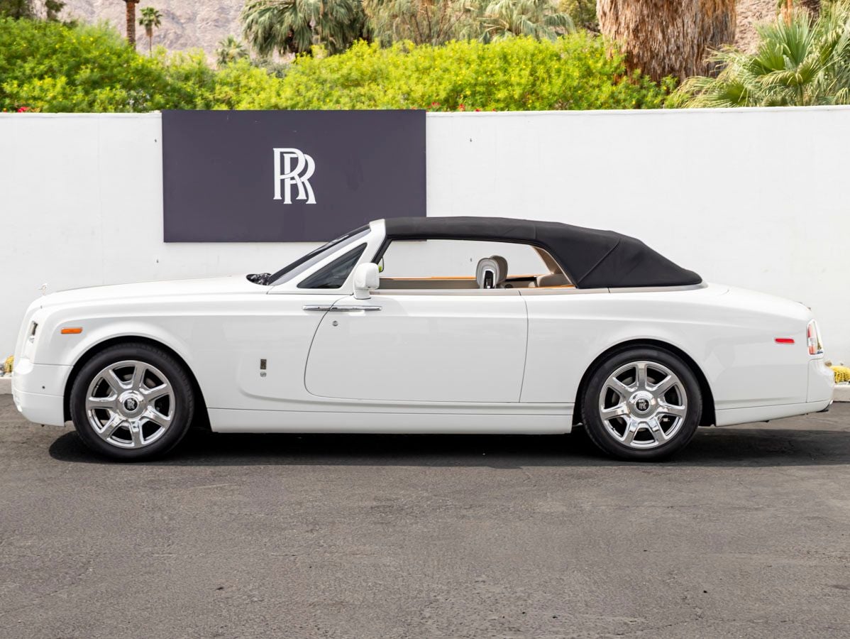 2015 Rolls-Royce Phantom Drophead Coupe 