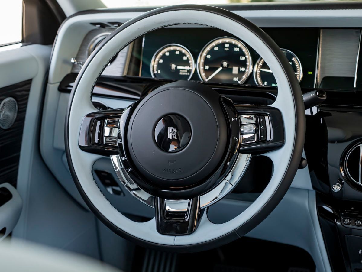 2023 Rolls-Royce Phantom 