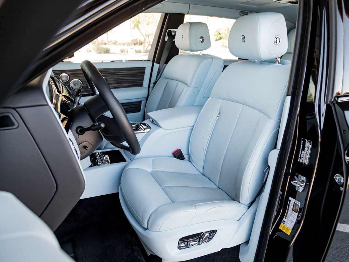 2023 Rolls-Royce Phantom 