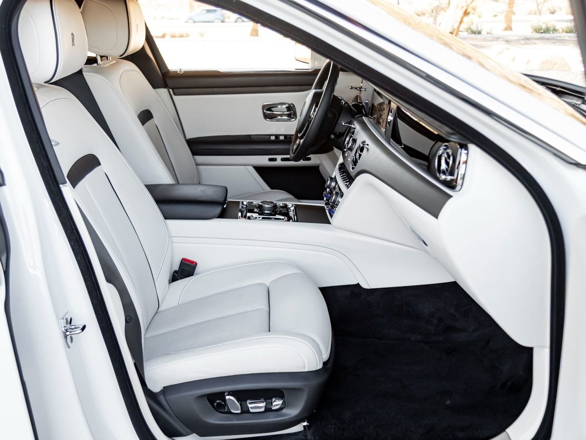 2023 Rolls-Royce Ghost 