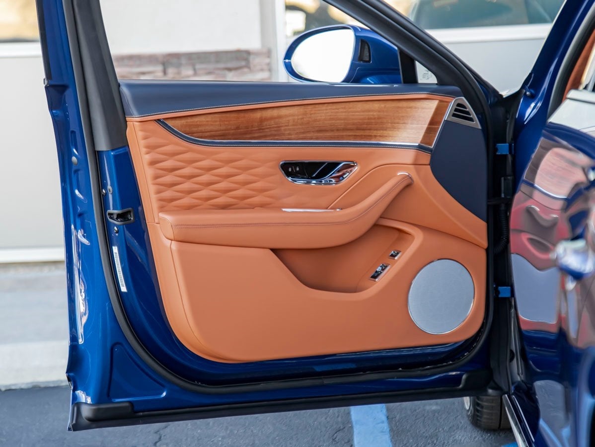 2023 Bentley Flying Spur V8