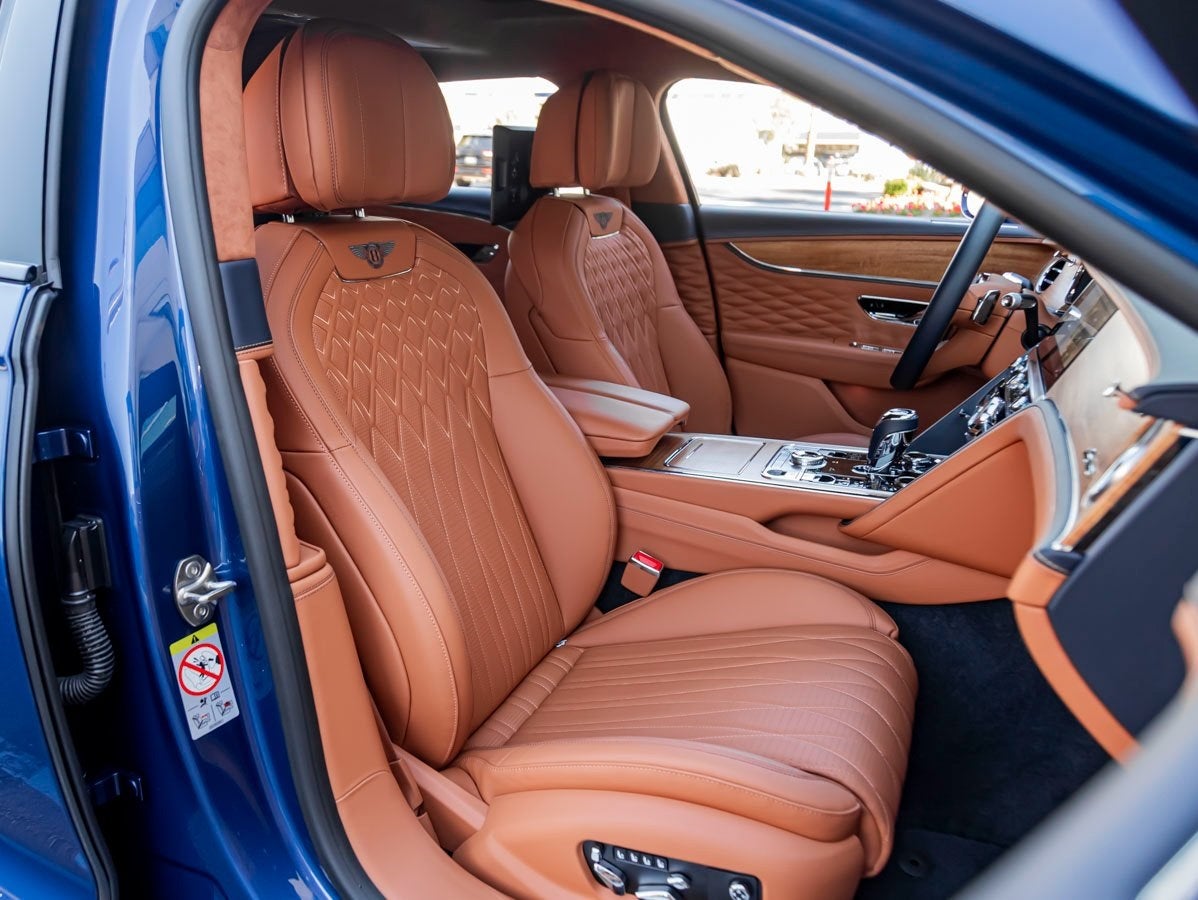 2023 Bentley Flying Spur V8