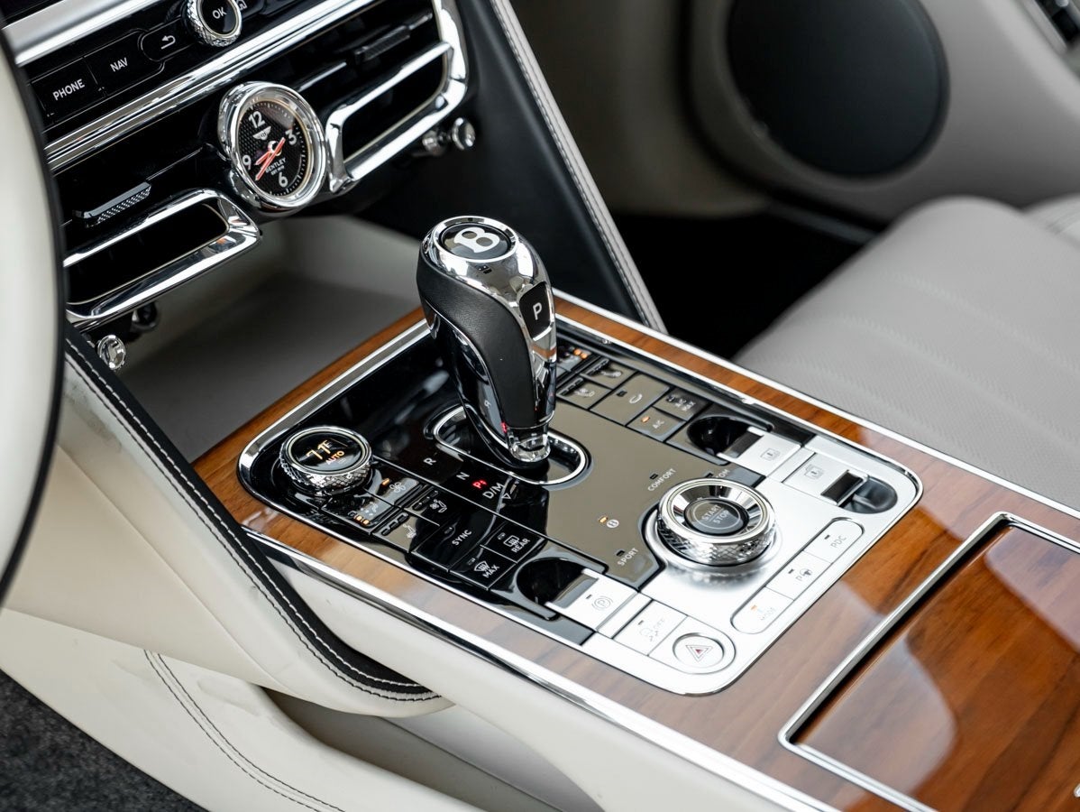 2022 Bentley Flying Spur Hybrid Base