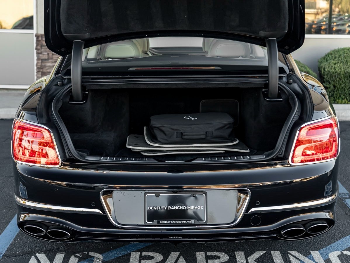2022 Bentley Flying Spur Hybrid Base