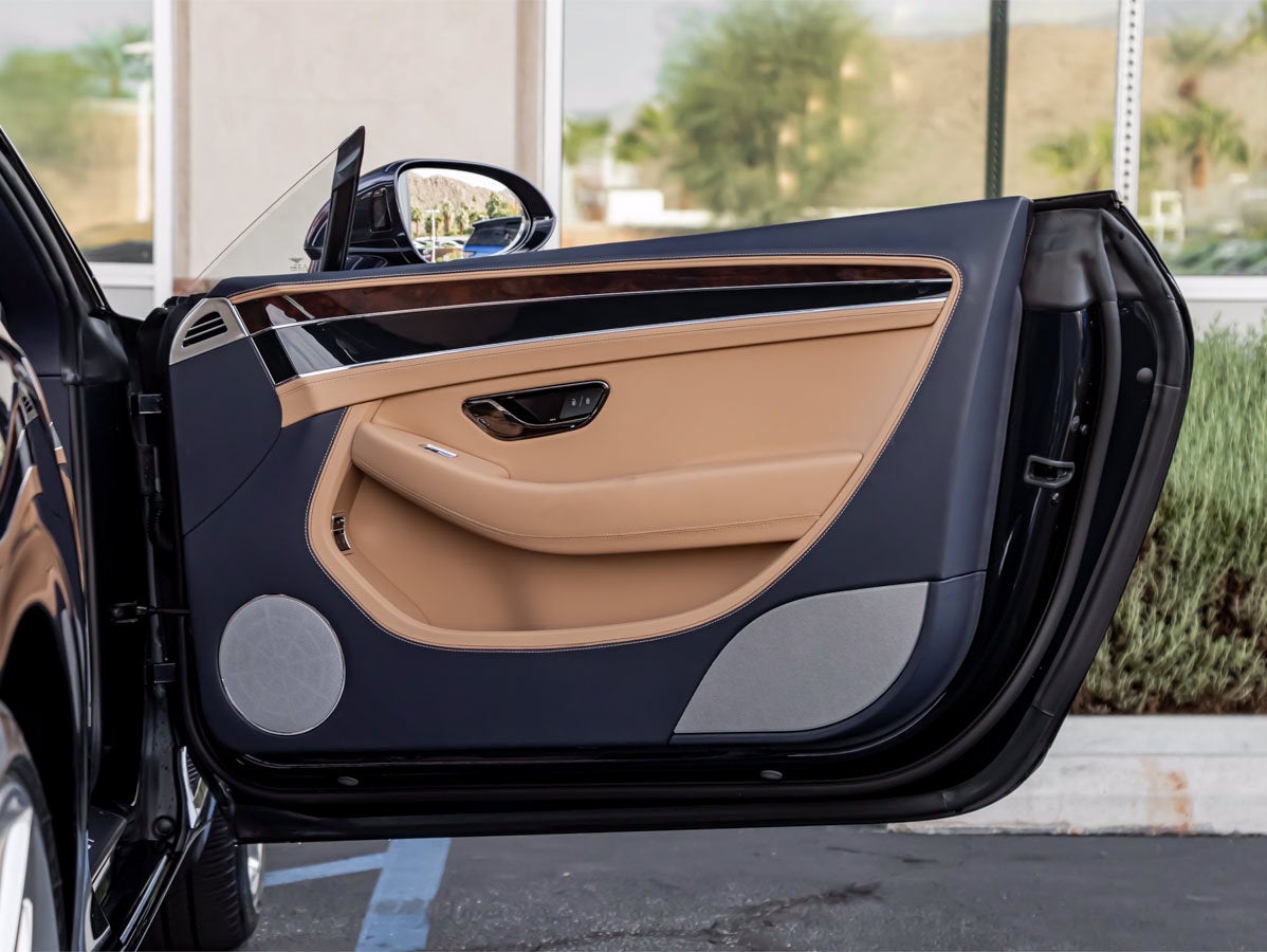 2024 Bentley Continental GTC V8