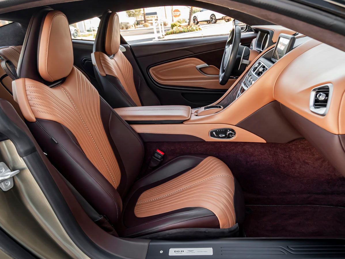 2017 Aston Martin DB11 Base