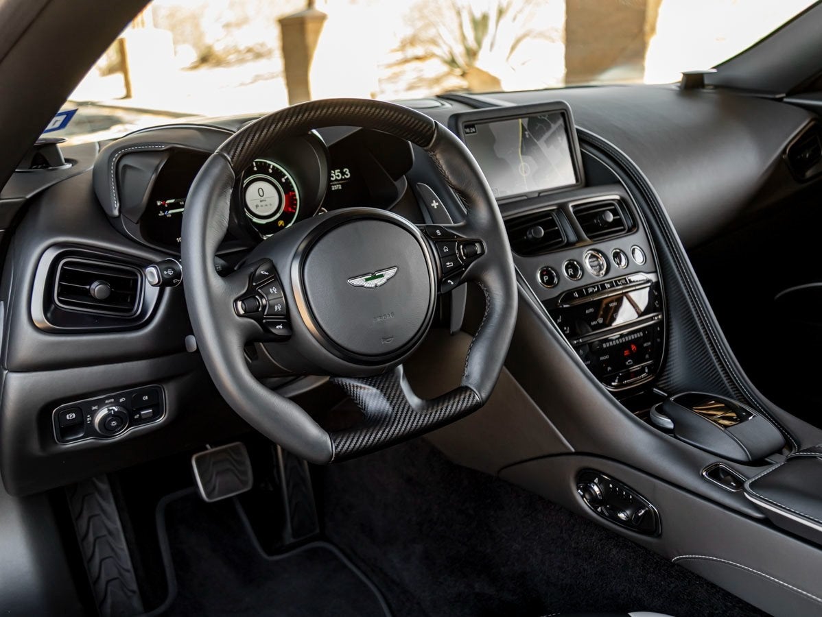 2022 Aston Martin DBS Superleggera