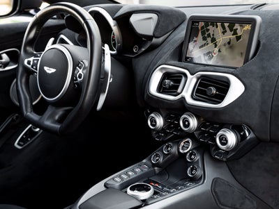 2021 Aston Martin Vantage Base