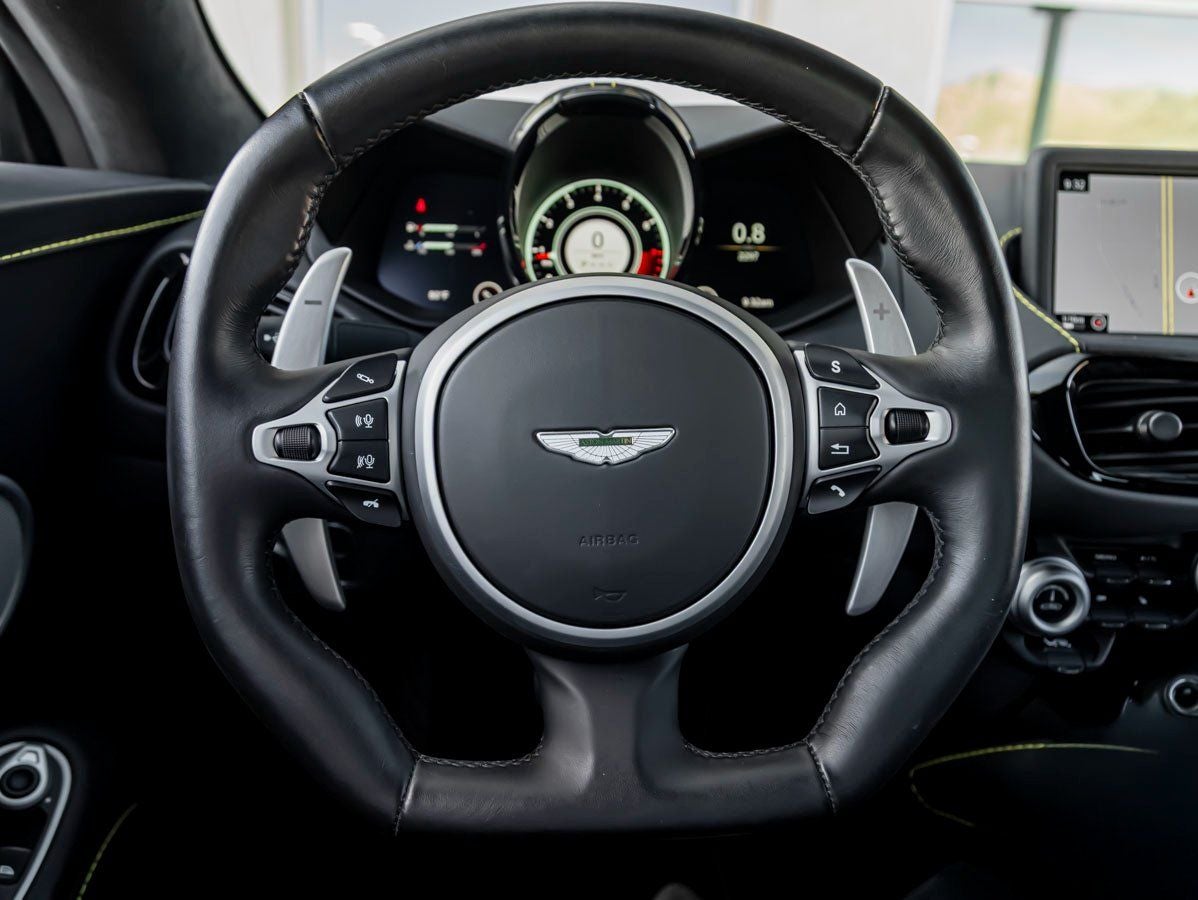 2023 Aston Martin Vantage Base
