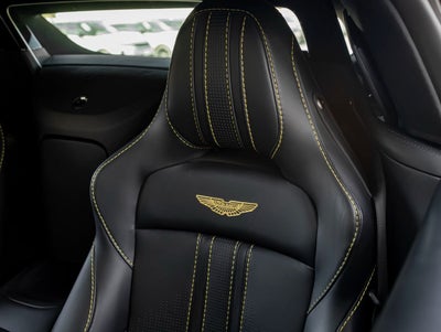 2023 Aston Martin Vantage Base