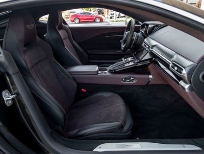 2025 Aston Martin Vantage Base