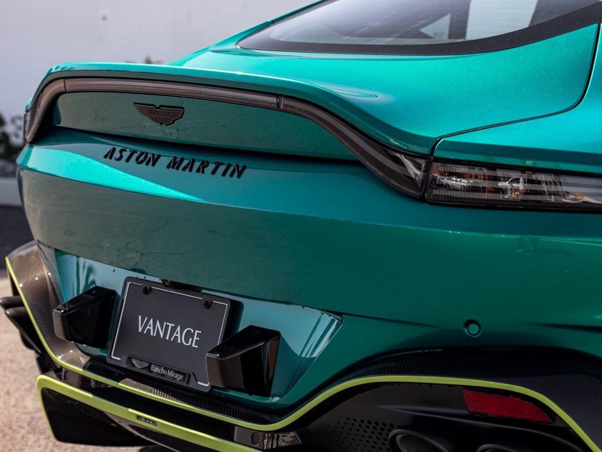 2025 Aston Martin Vantage Base