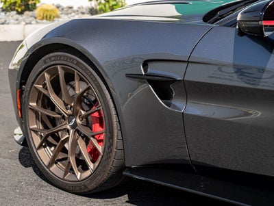 2026 Aston Martin Vantage Base