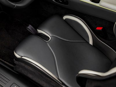 2025 Aston Martin Vanquish V12 Coupe