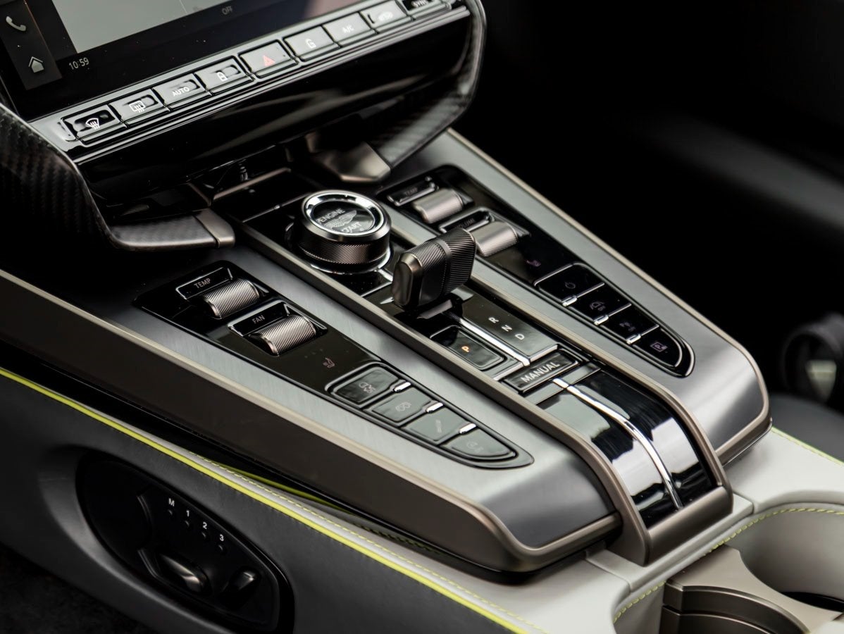 2025 Aston Martin Vanquish V12 Coupe