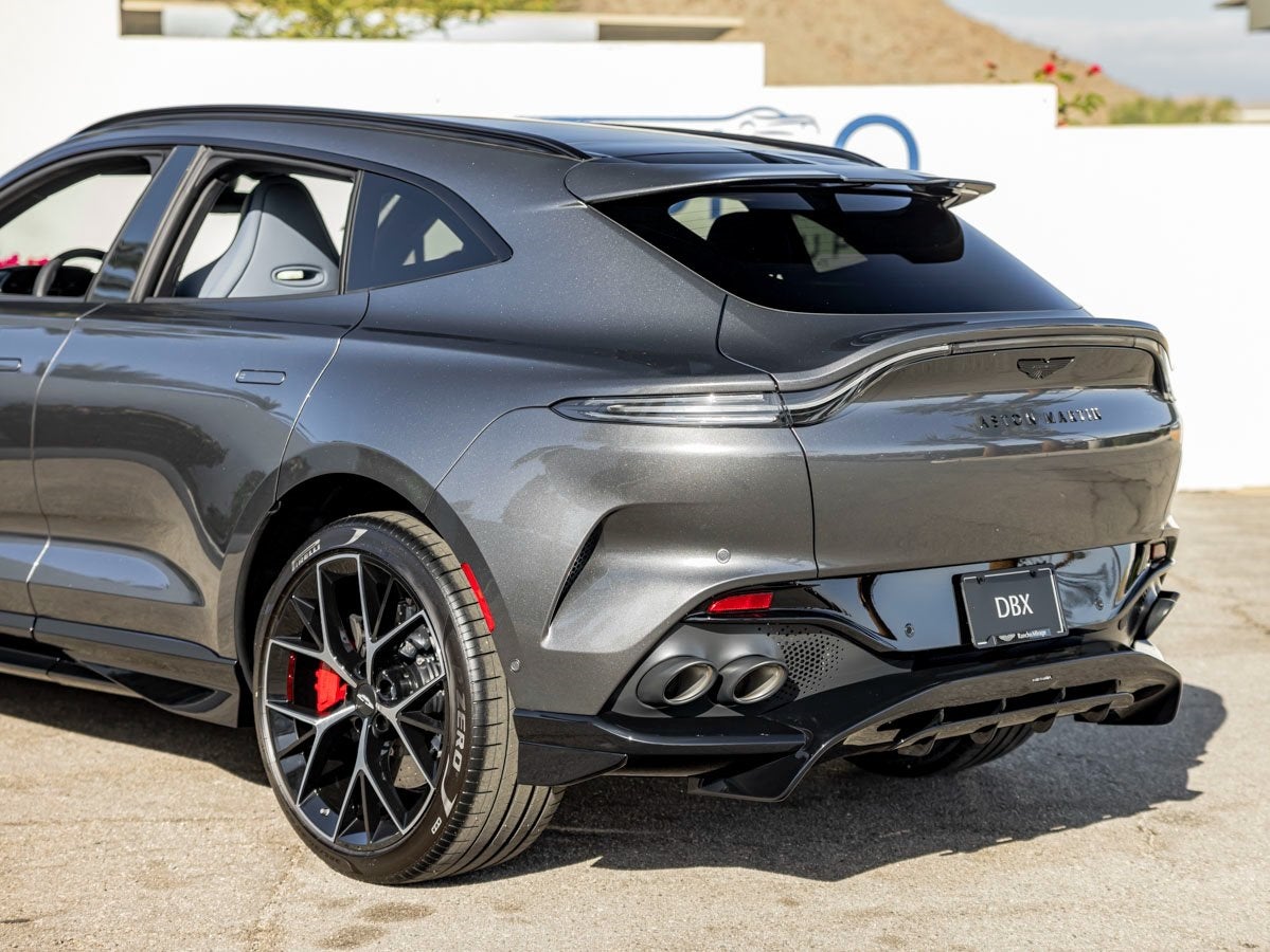 2025 Aston Martin DBX 707