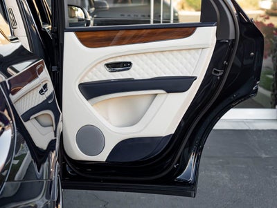 2023 Bentley Bentayga V8