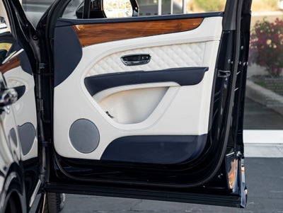 2023 Bentley Bentayga V8