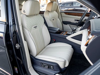 2023 Bentley Bentayga V8