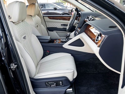 2023 Bentley Bentayga V8