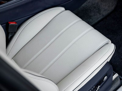 2023 Bentley Bentayga V8