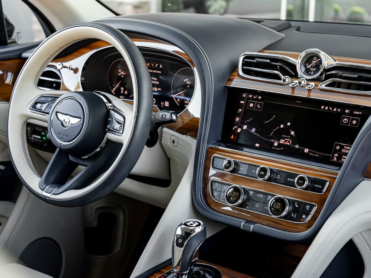 2023 Bentley Bentayga V8