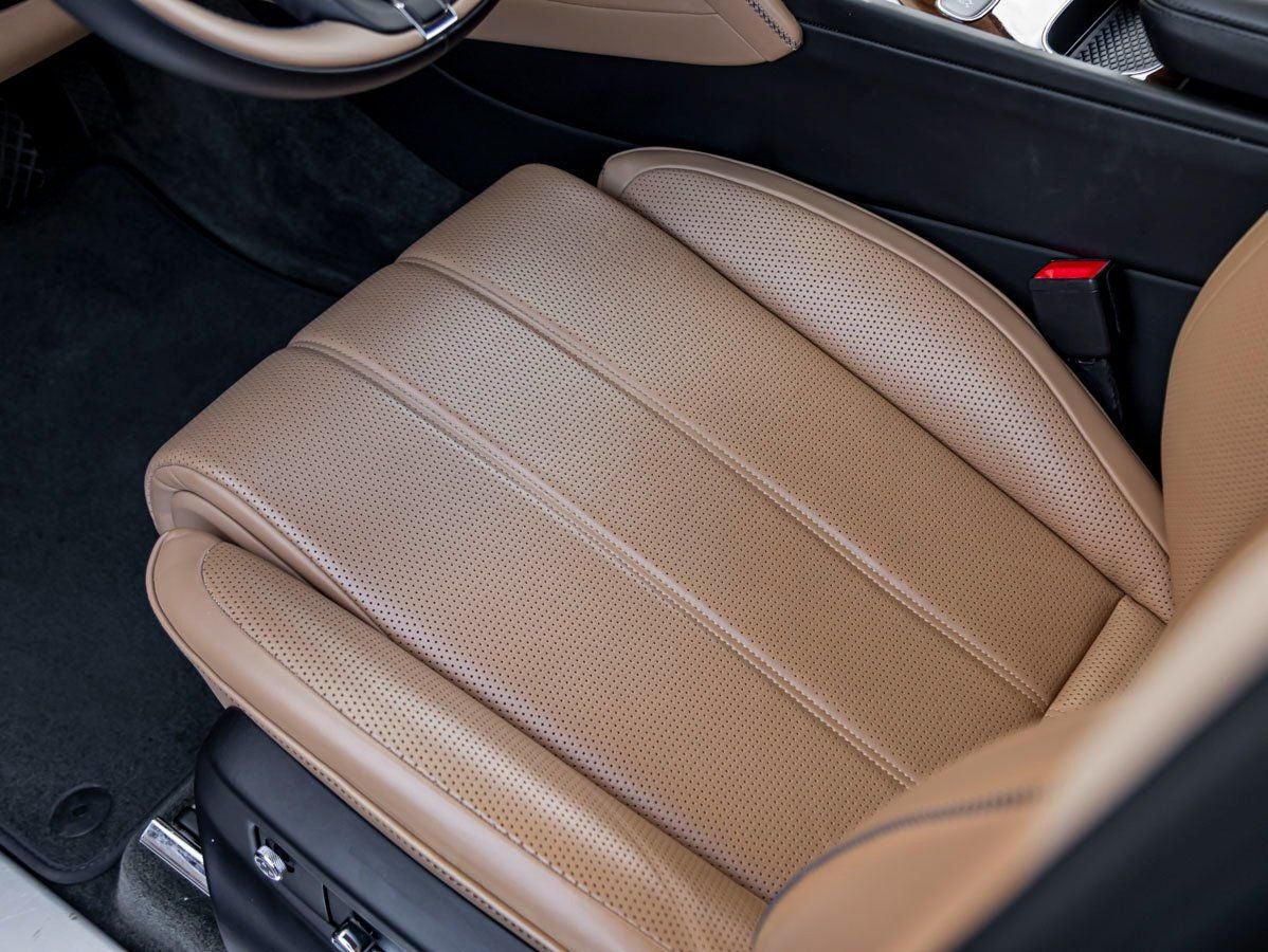 2023 Bentley Bentayga V8