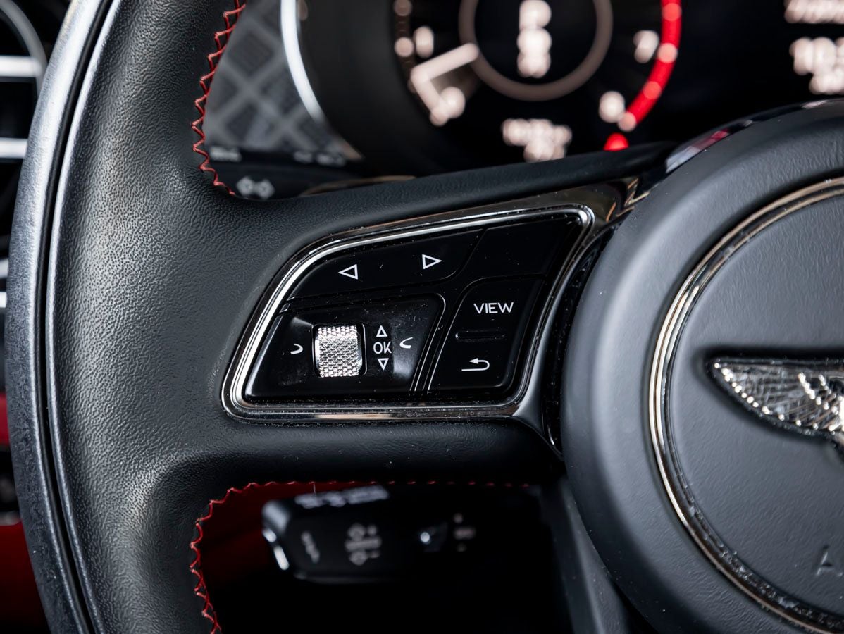 2025 Bentley Bentayga S Black Edition