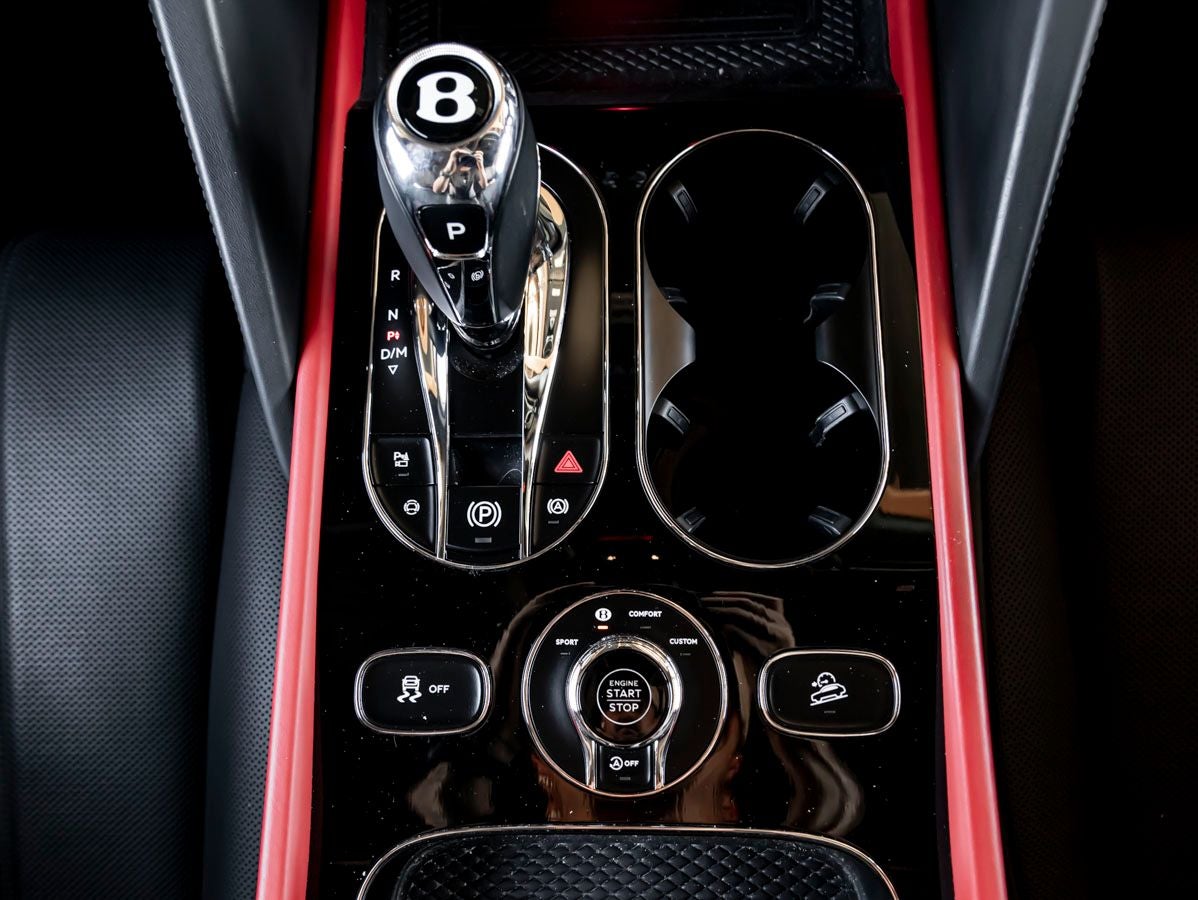 2025 Bentley Bentayga S Black Edition