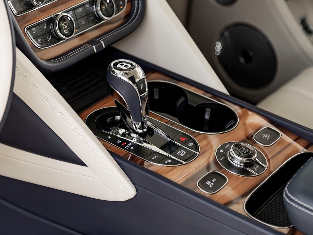 2023 Bentley Bentayga EWB Azure V8 Base