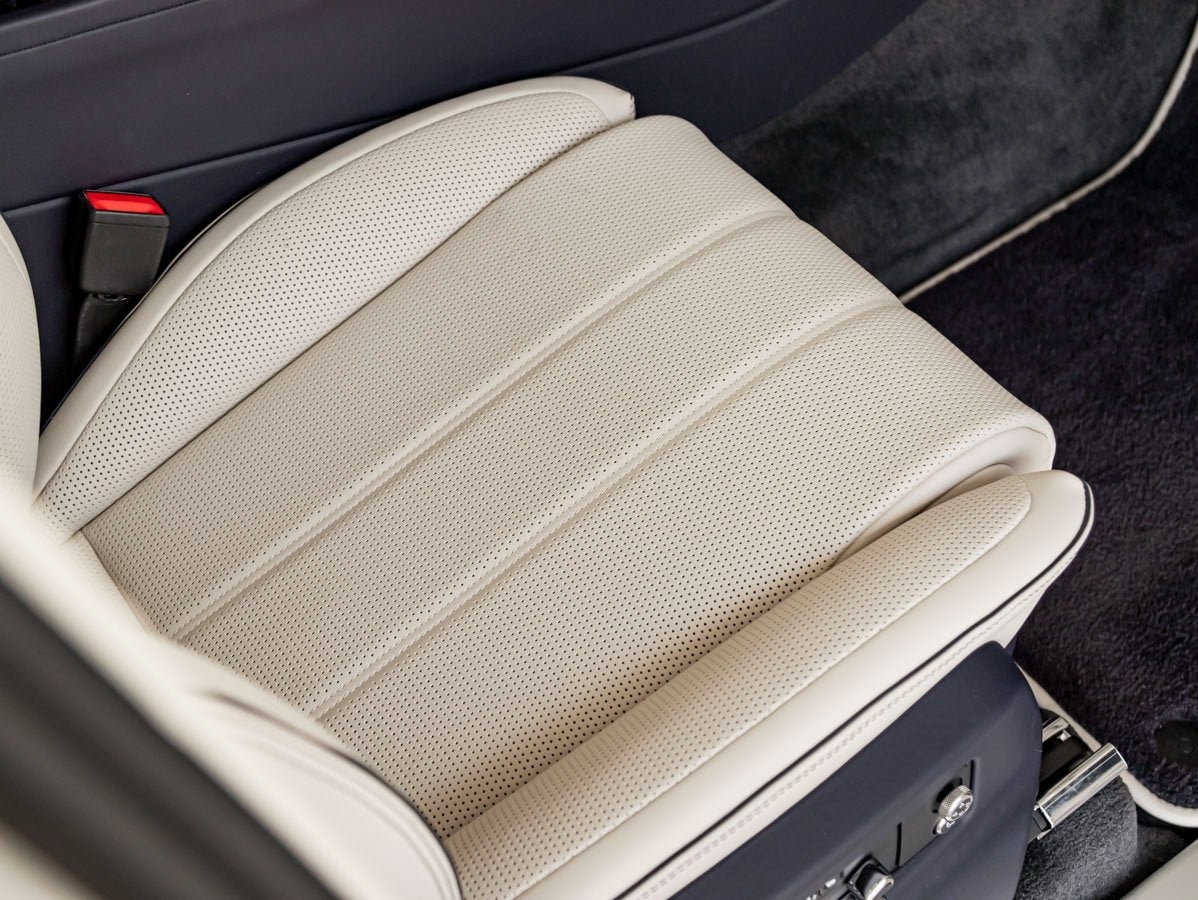 2023 Bentley Bentayga EWB Azure V8 Base