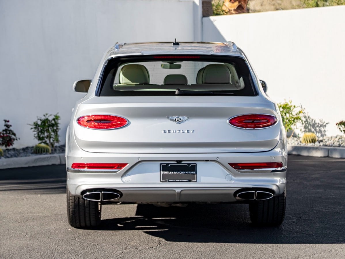 2023 Bentley Bentayga EWB Base