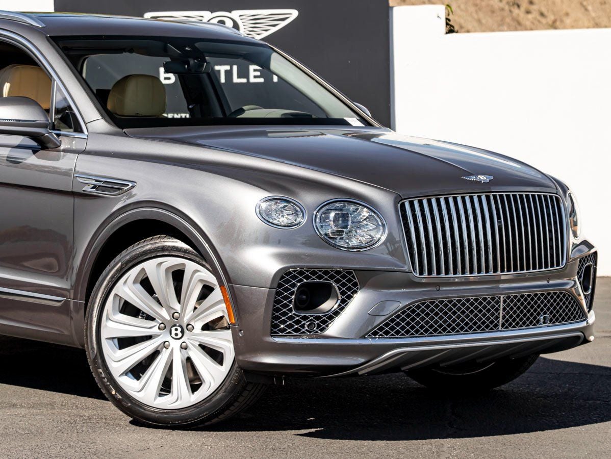 2023 Bentley Bentayga EWB Azure V8