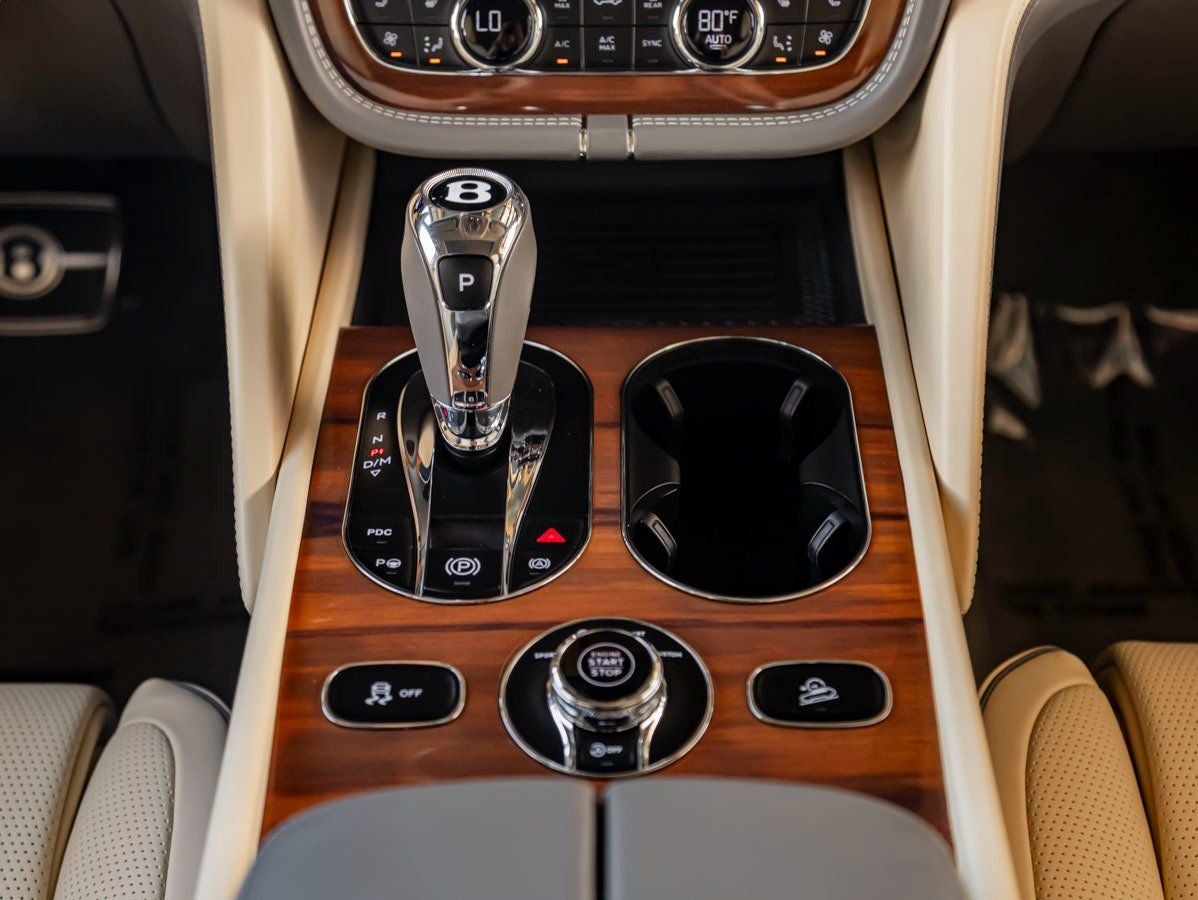 2023 Bentley Bentayga EWB Azure V8