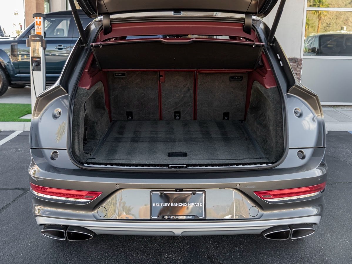 2023 Bentley Bentayga EWB Azure