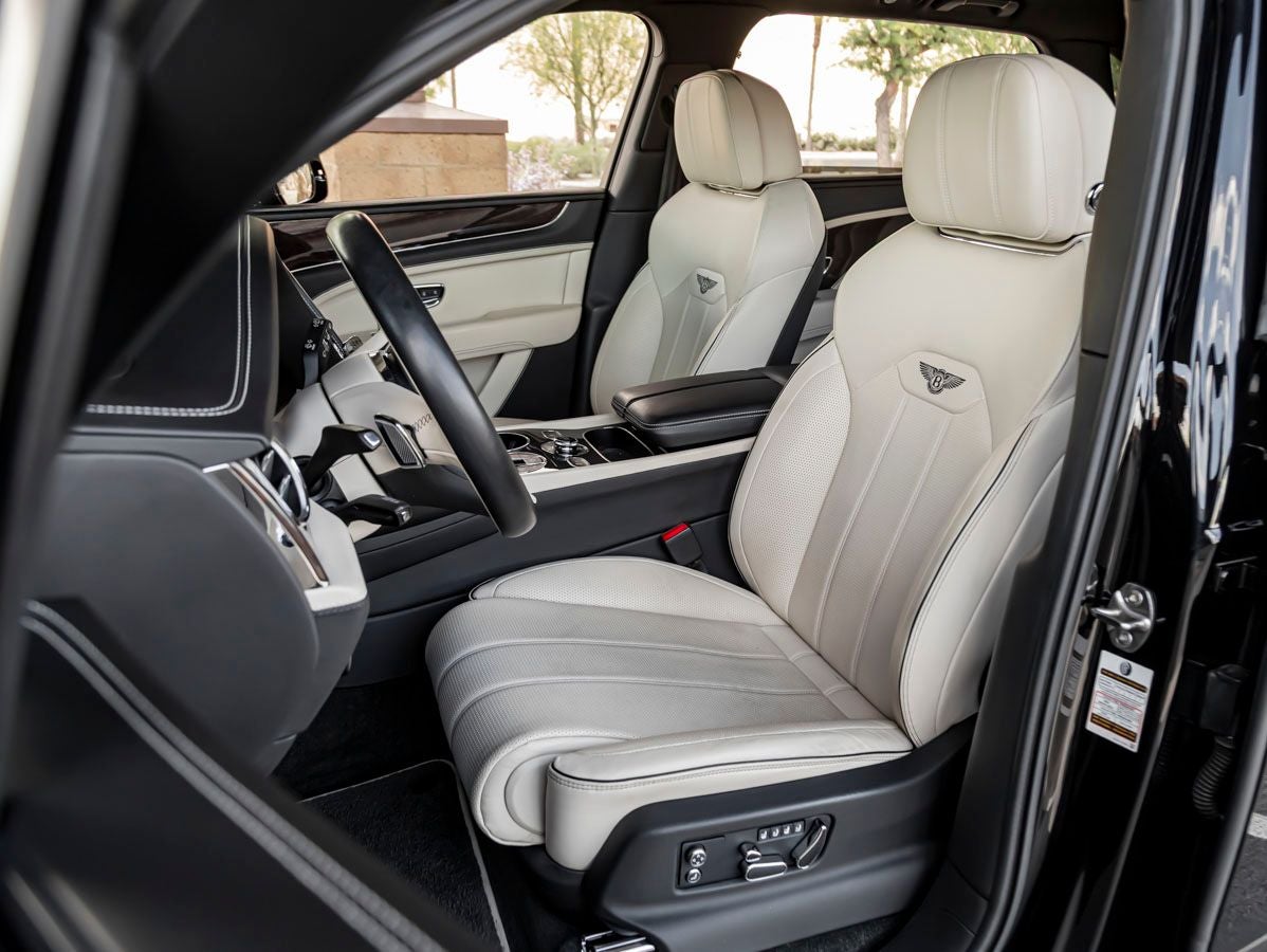 2023 Bentley Bentayga EWB Base