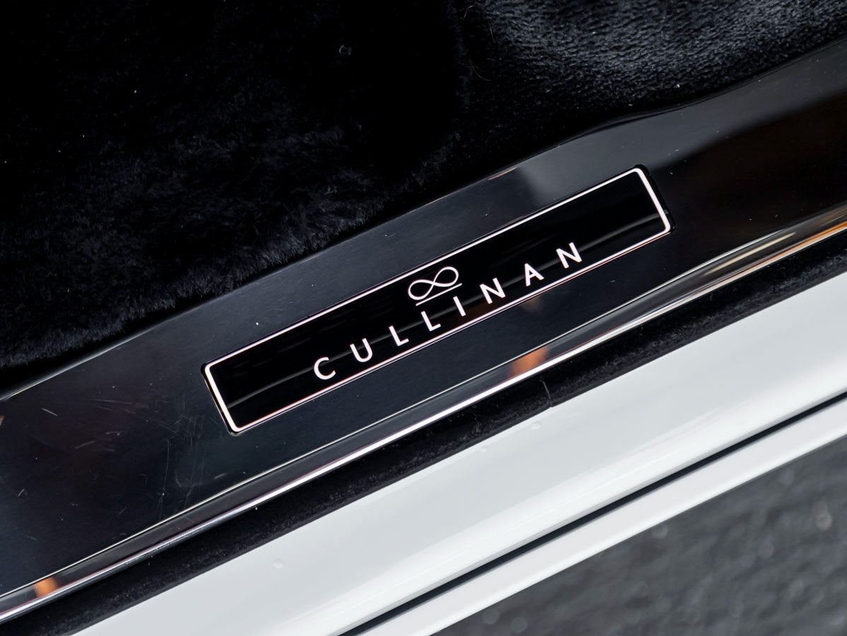 2026 Rolls-Royce Black Badge Cullinan