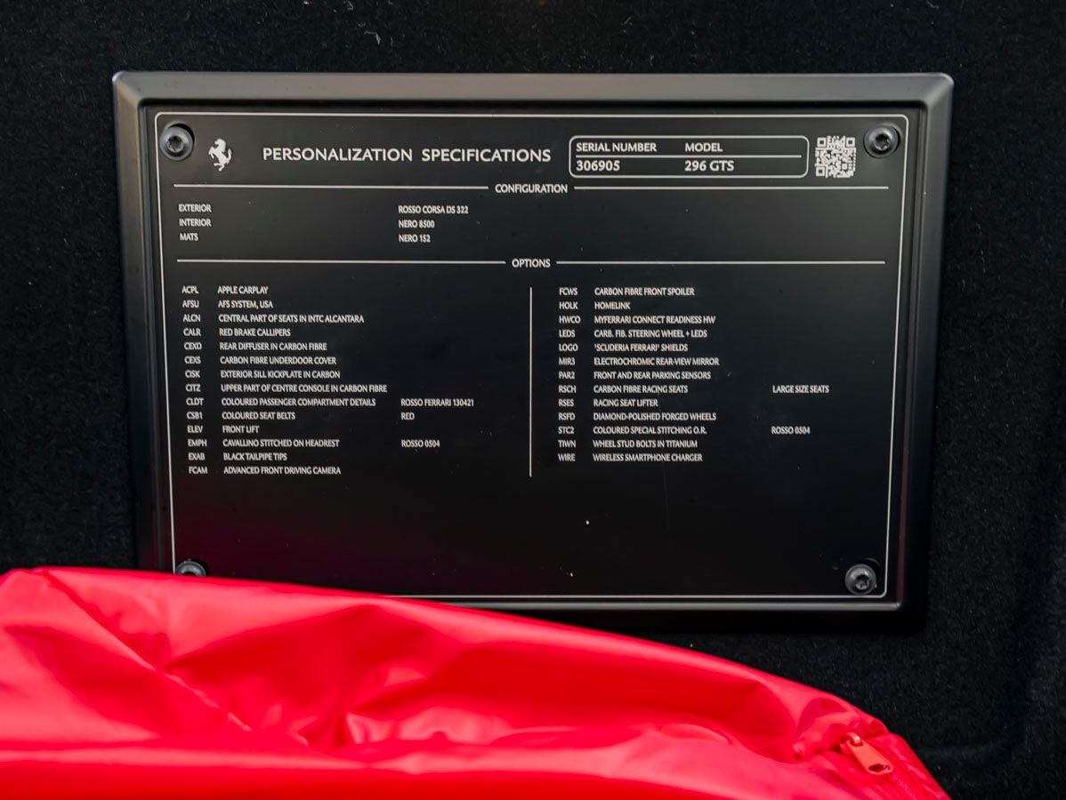 2024 Ferrari 296 GTS Base