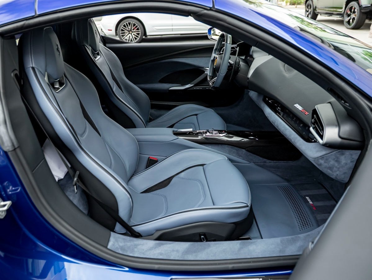 2025 Ferrari 296 GTS Base